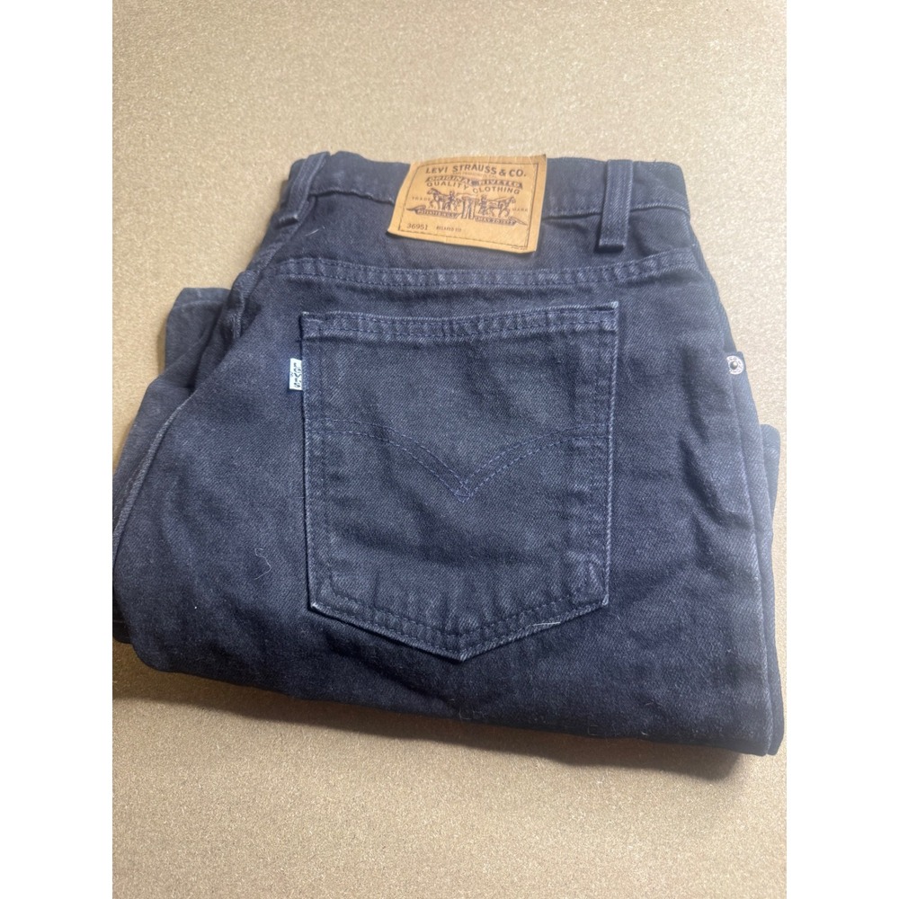 Vintage Levis 950 Relaxed Fit Black Denim Shorts Made in USA Mens 14 Reg 36951